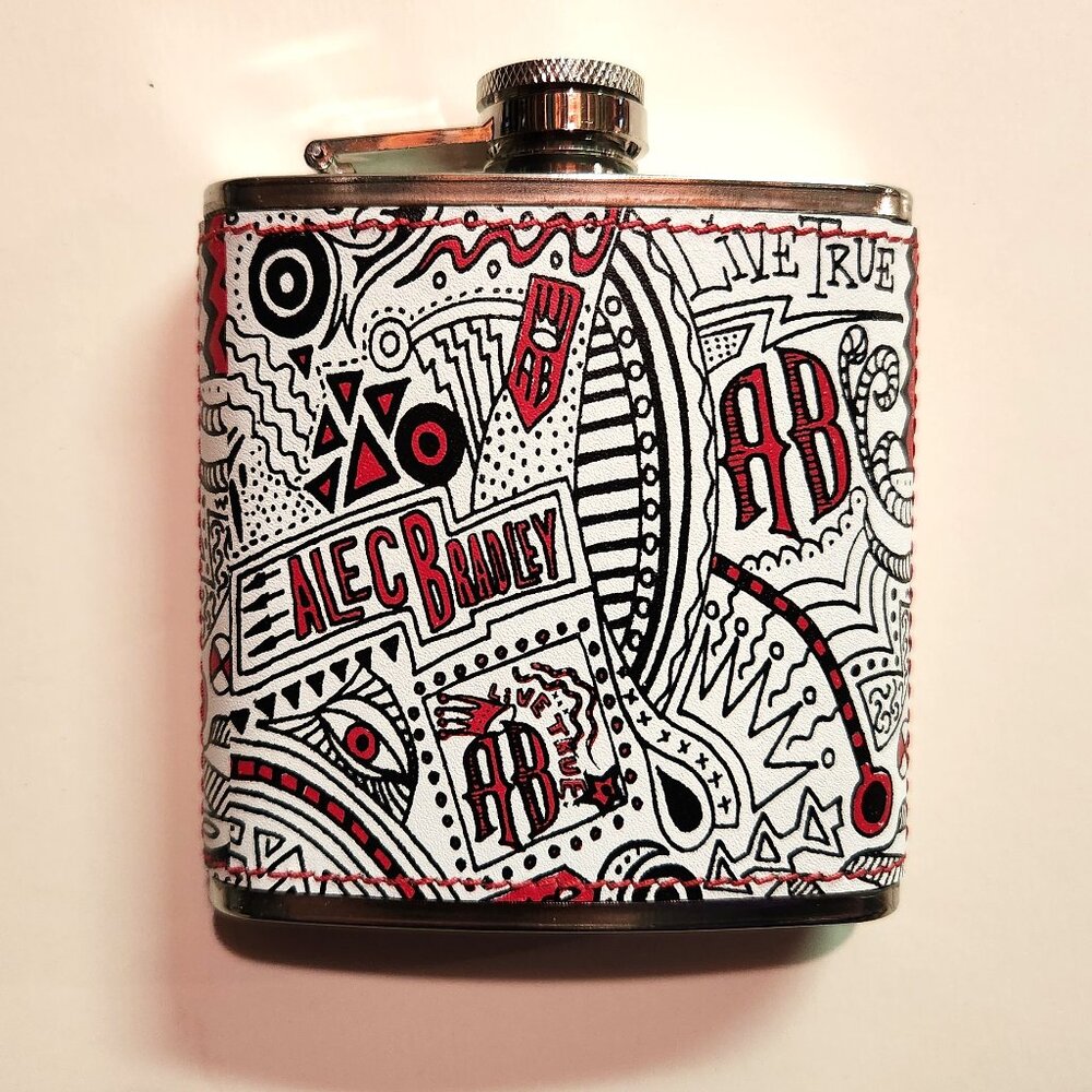 New in Box Alec Bradley Leather Wrapped Ultimate Pocket / Hip Flask 6 oz.